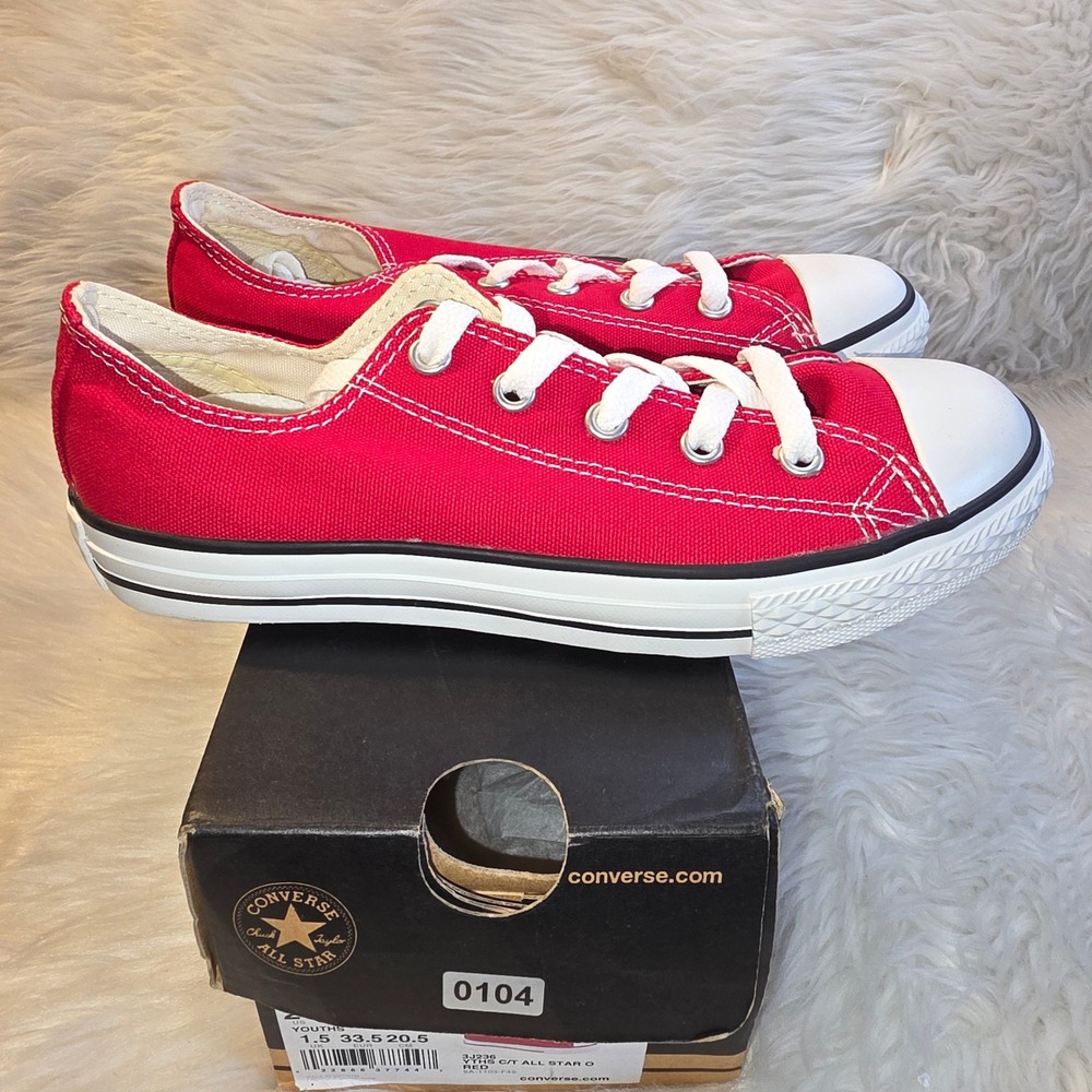 Converse Chuck Taylor All Star Youth 2 Womens 3.5 Red Sneakers 3J236